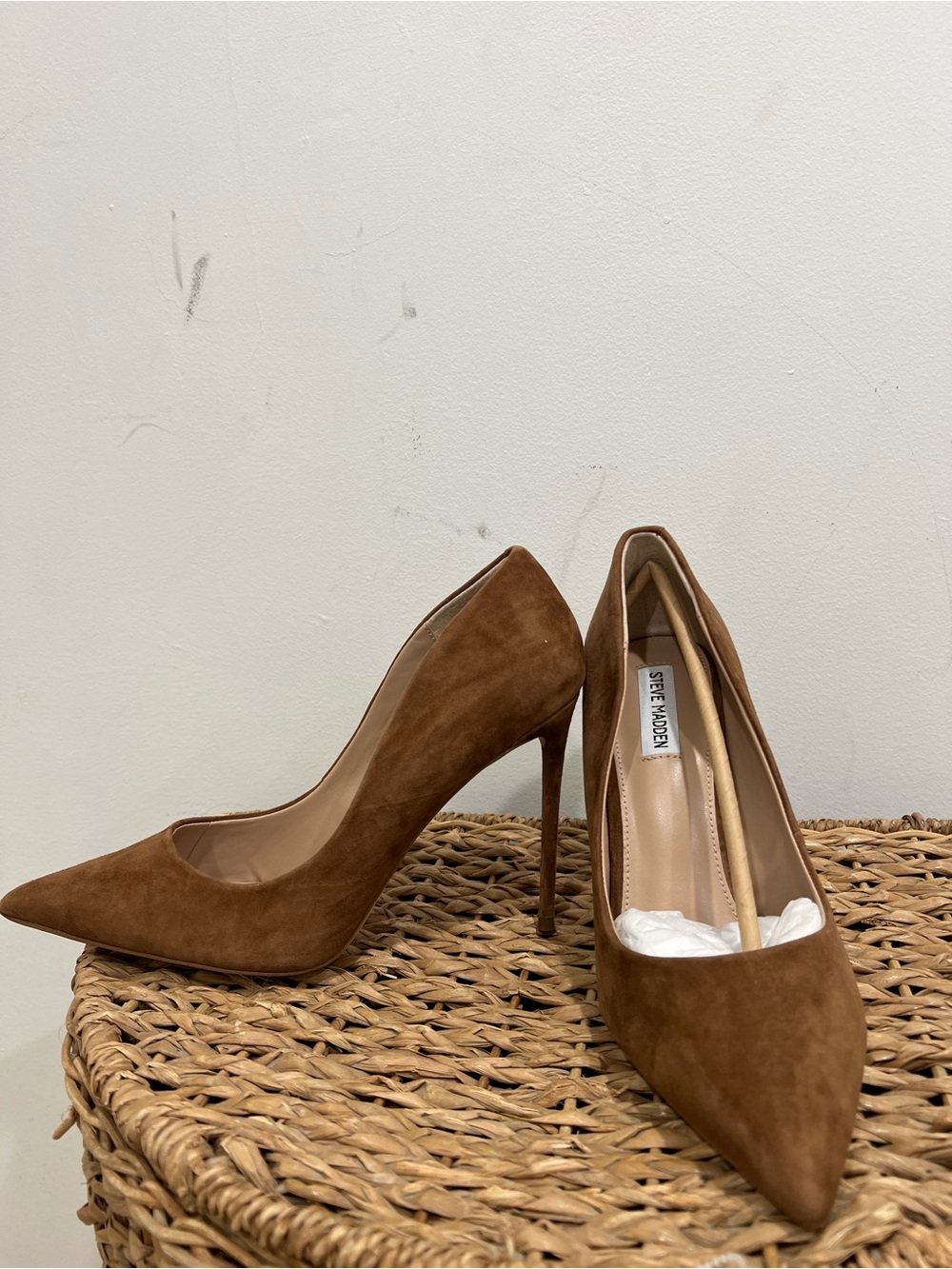 Steve Madden Brown Suede Pointed-Toe Pumps
